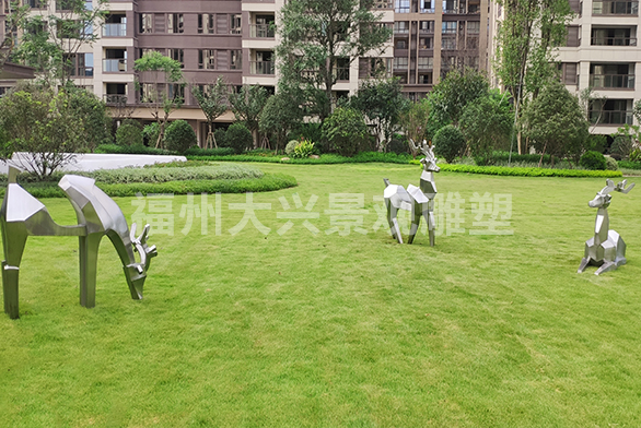 福州融侨观湖小区不锈钢雕塑